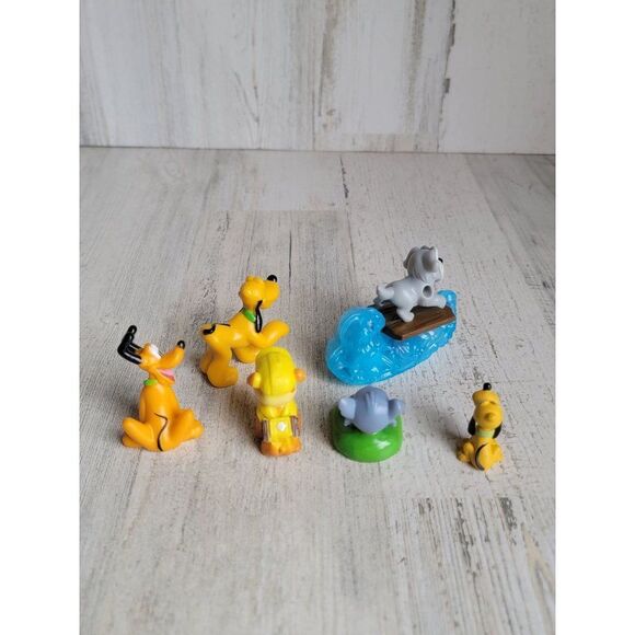 Disney variety dog Pluto paw patrol toy set figure - Picture 5 of 8